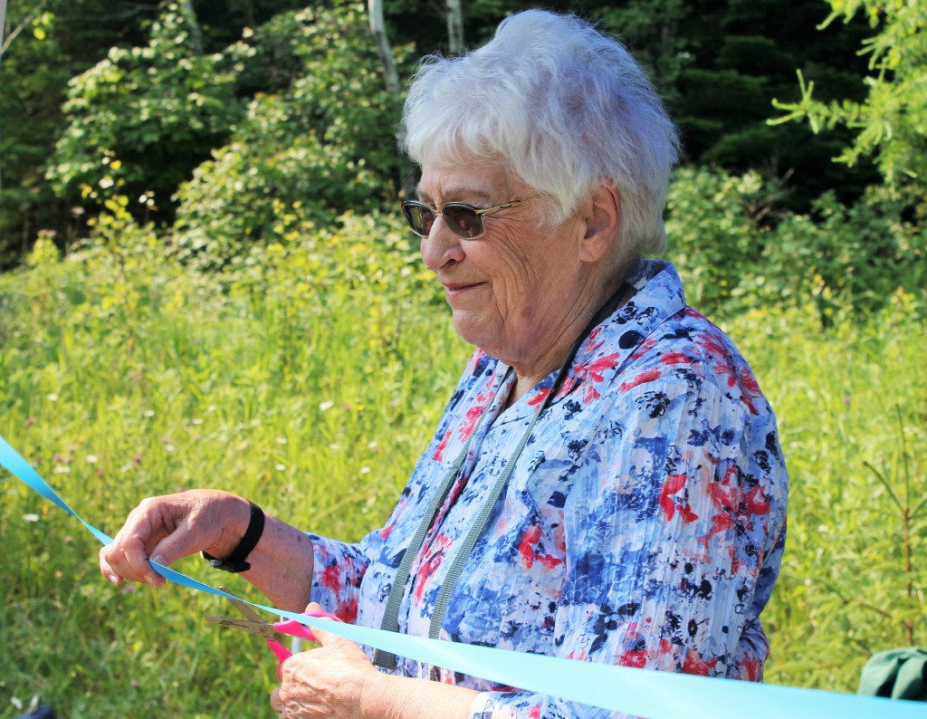 Gladys Wallwork_ribbon cutting _ photo Valerie Walker